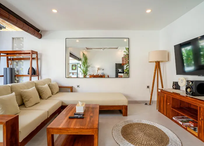 Cozy 2br Nara With Private Pool And Fitness Corner In -bali *
